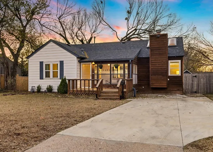 Expo Firepit Midtown House * Tulsa